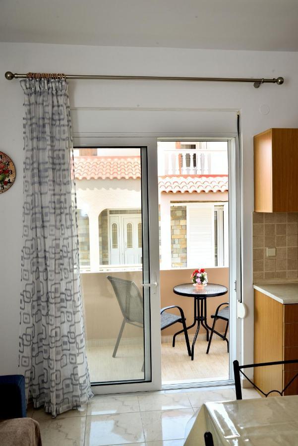 Antonios Apartments Archangelos  Exteriör bild